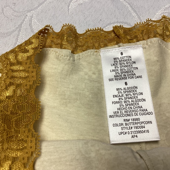 Ladies panties size small Lacey BUTTERPOP CORN COLOR - Picture 3 of 5